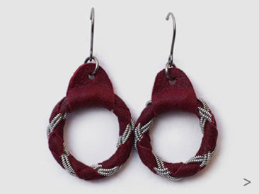 earrings_AVAN_red_1